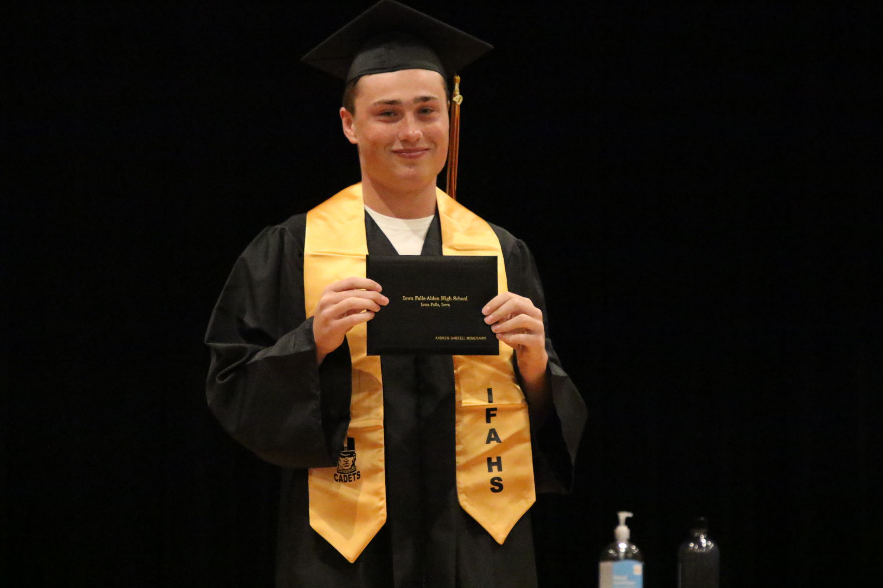 IFA_Grad_1821.JPG